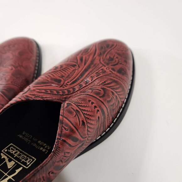 Tic-Tac-Toes Red Tooled Leather Shoe Women's US Size 8.5 Pump Low Heel - Picture 12 of 12